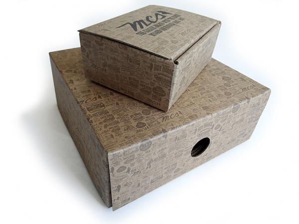 Scatole porta cinture e fibbie