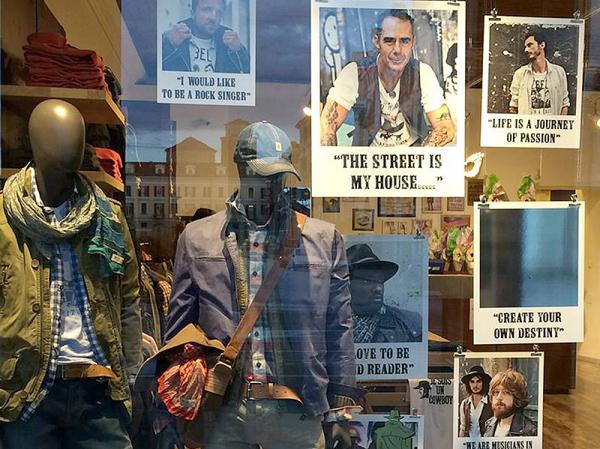 Promo con pannelli in forex e stampa lucida effetto Polaroid